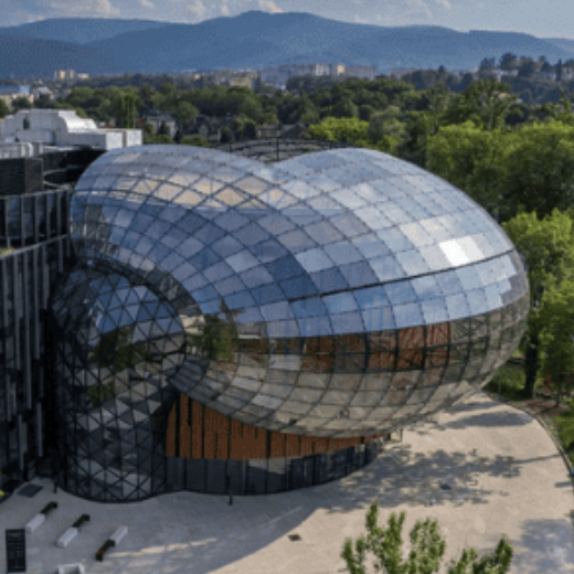 Cavatina Hall w finale!