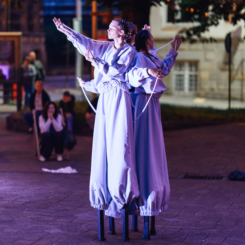 Spektakl „Więzi” Teatru Świat