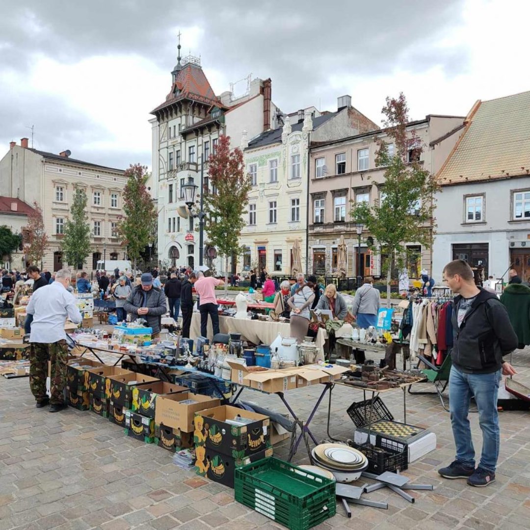 Giełda Staroci w Białej 